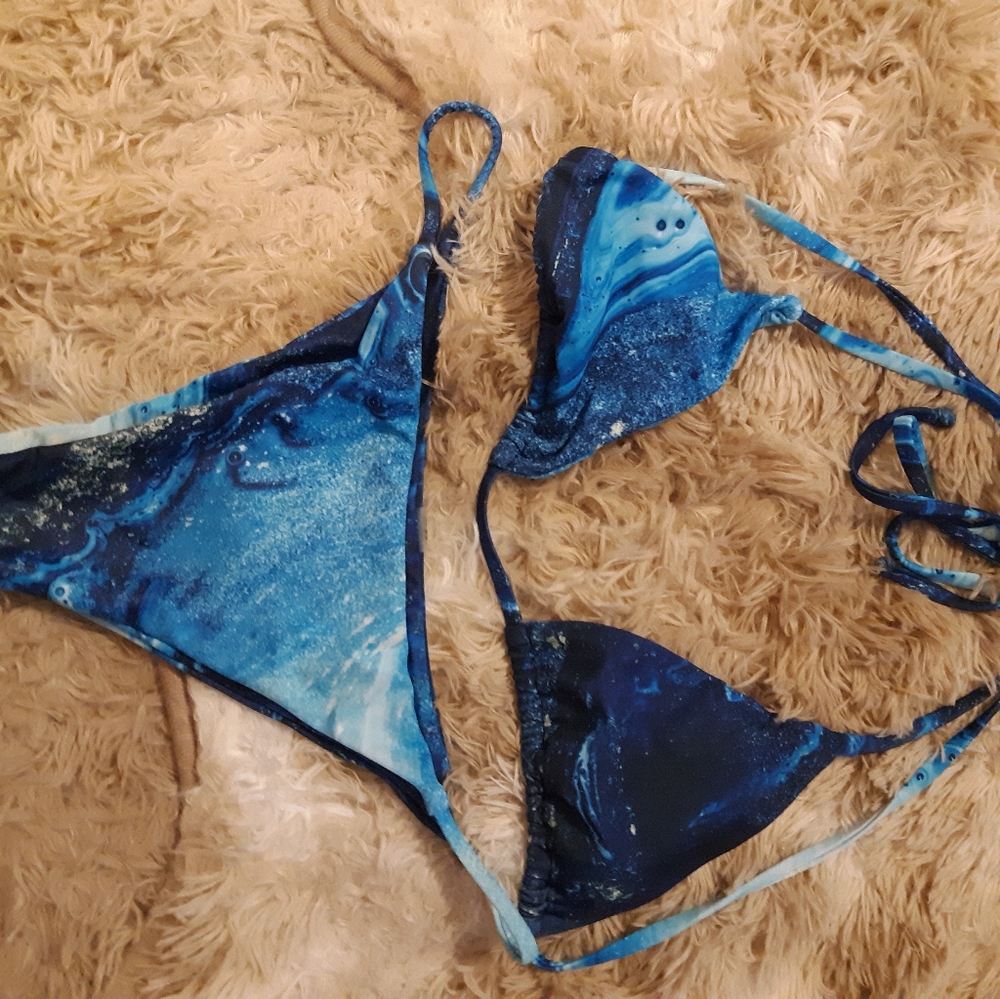 Shein bikini MEDIUM  blue marble prin
